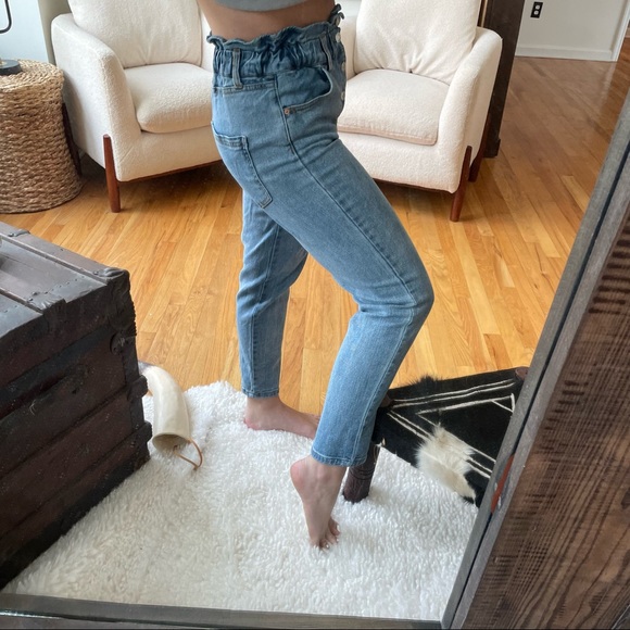 Cinched waist high rise jeans - Picture 2 of 7